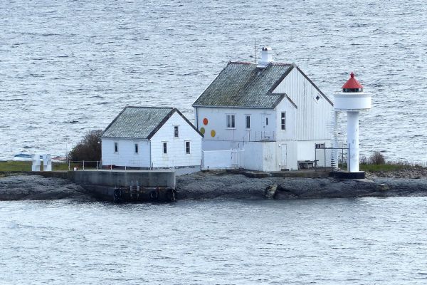 Stenrød Entreprenør AS - “Steilene Fyr”